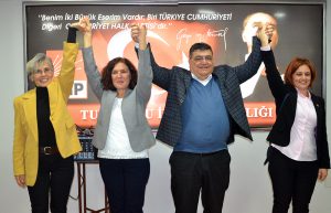 CHP Kadın Kollarında başkanlığı Kutluel kazandı