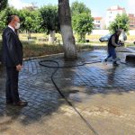 Turgutlu Belediyesi Cami ve Okul Bahçelerini Dezenfekte Ediyor