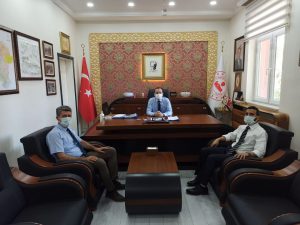 Turgutlu Devlet Hastanesi’nin Yeni Başhekimi Op. Dr. Murat ÖZŞAHİN, Kaymakamımız Ali YILMAZ’a Ziyaret Etti